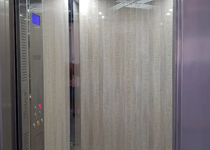 Sonia & - Adults Only 3*