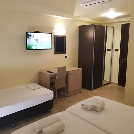 Hotel Sonia & 2*