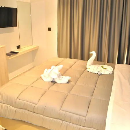 Hotel Sonia &