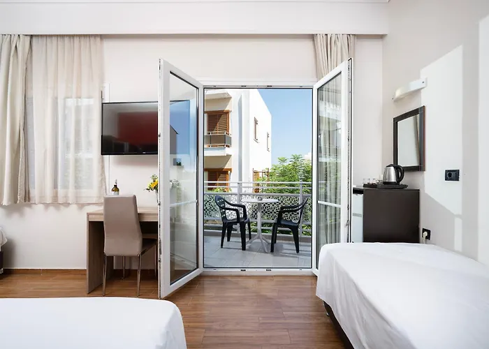 Sonia & - Adults Only